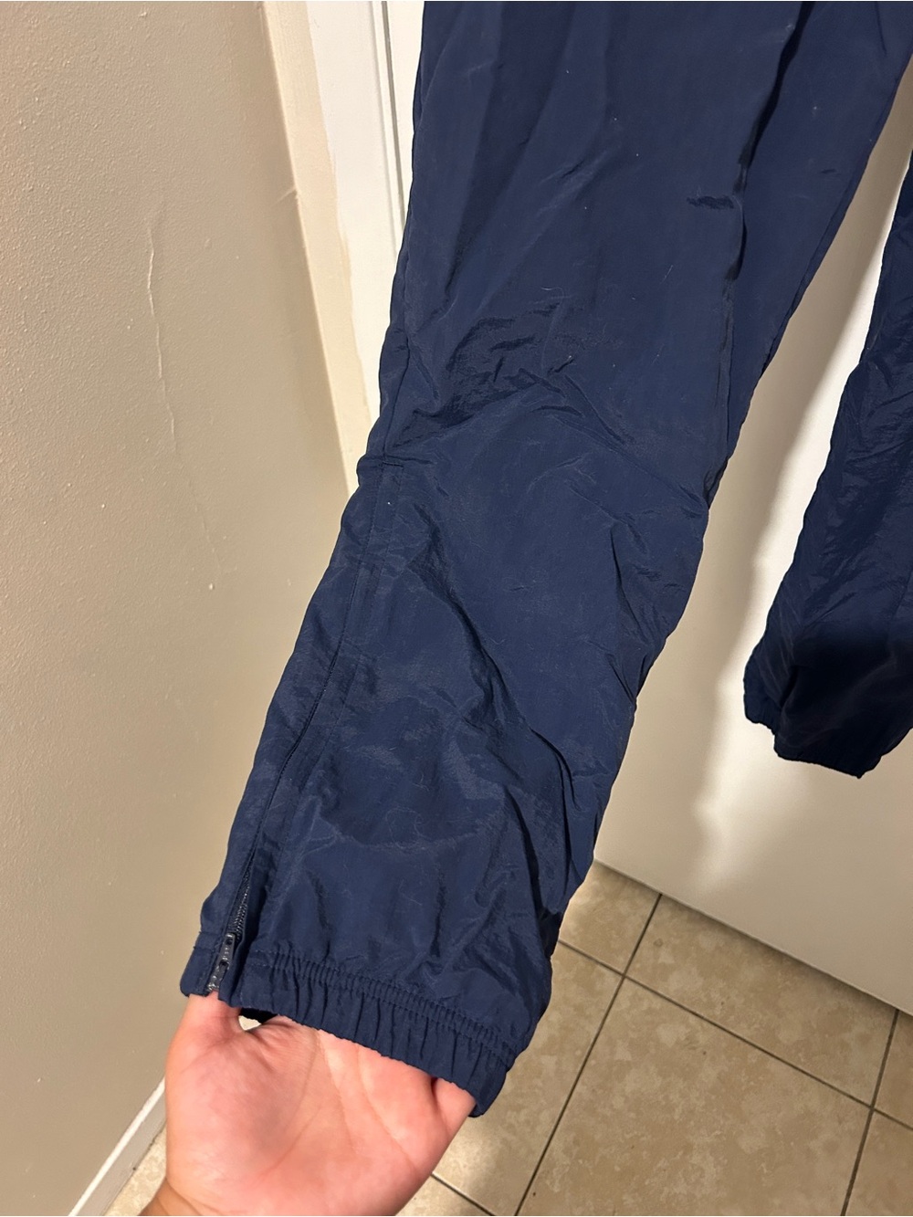 Navy blue Reebok track pants - Picture 2 of 7